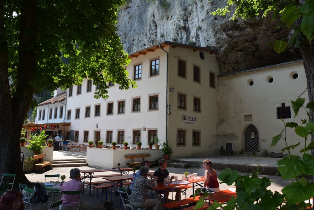 Kloster Weltenburg Wanderung - Zwischenstopp beim Klösterl